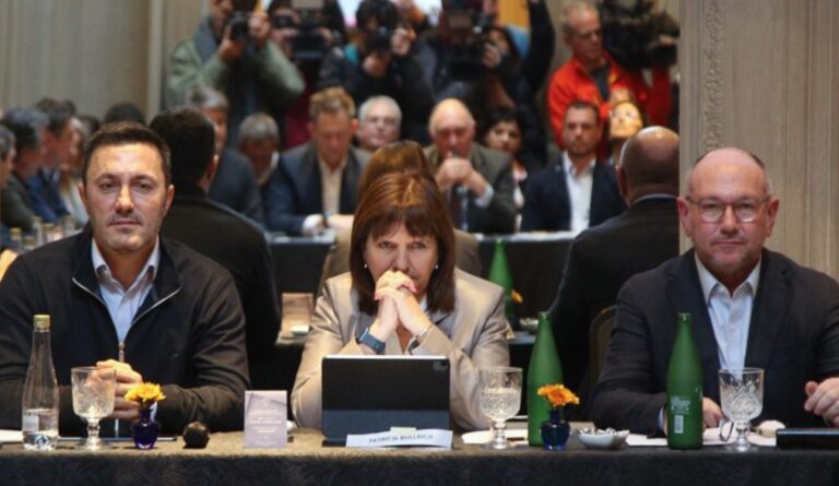 Bullrich presentó a su equipo de gobierno y explicó la ausencia de Macri: “Nueva Selección”