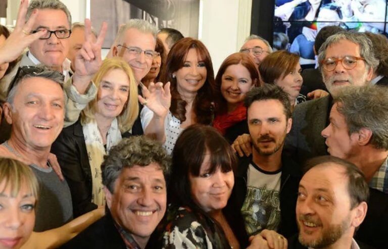 El eventual secretario de Cultura de Milei: “Se terminó eso contratar artistas y pagarles una fortuna”