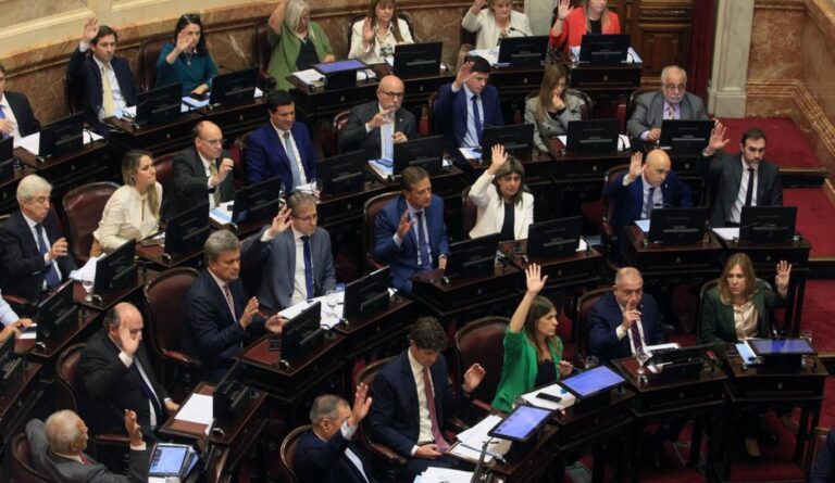 Un robo a mano alzada