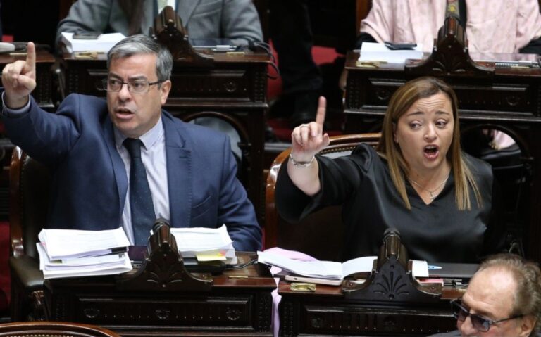 Por qué los K no quieren que se investigue el escándalo del fentanilo contaminado