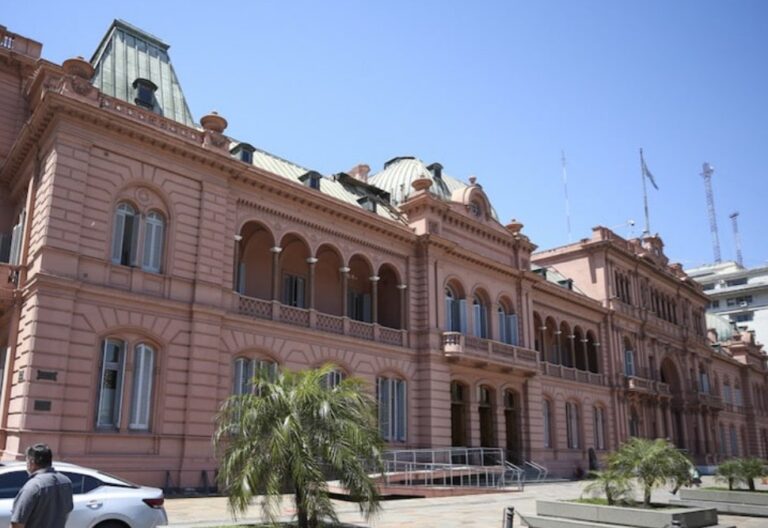 Fopea repudió la prohibición de ingreso de periodistas a Casa Rosada: “Grave restricción a la libertad de expresión”