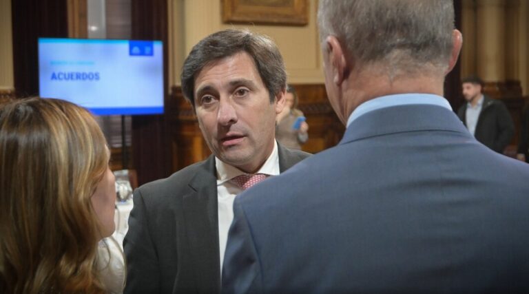 El PRO quiere despegarse de Adorni y pide tratar la moción de censura en el Senado