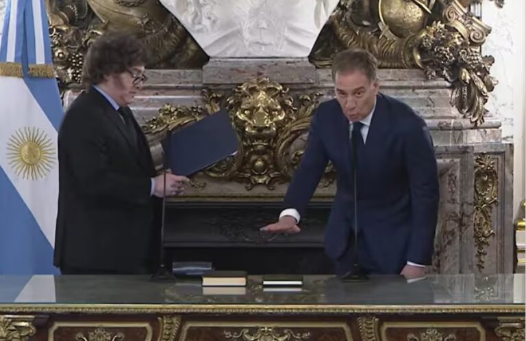Comienza la era Santilli: juró como jefe de Gabinete con el respaldo de 14 gobernadores