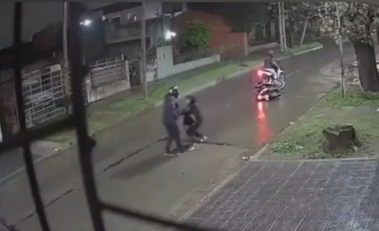 Kicillof suma otra víctima fatal por la inseguridad: matan a un policía para robarle la moto en Loma Hermosa